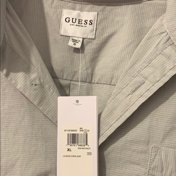 Guess - Picture 2 of 2